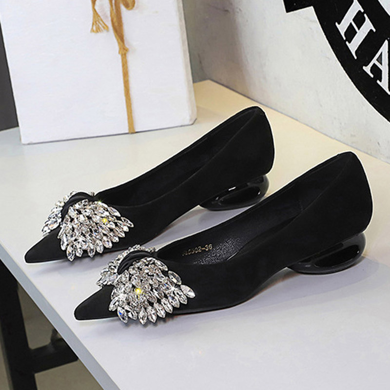 حذاء نسائي بكعب منخفض بتصميم ه - مراجعة Women'S Shoes وسعره