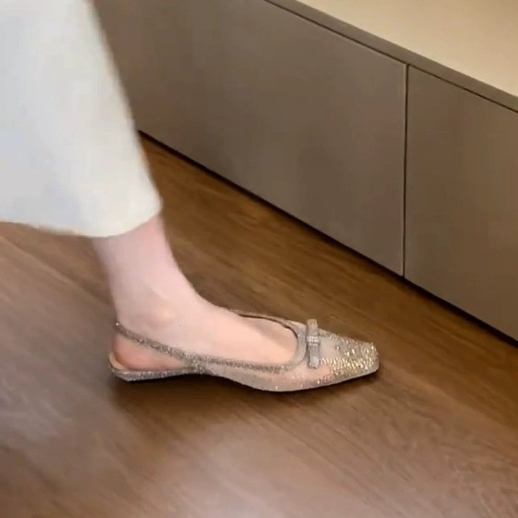 صنادل نسائية مسطحة خفيفة الوزن - مراجعة Sandals وسعره