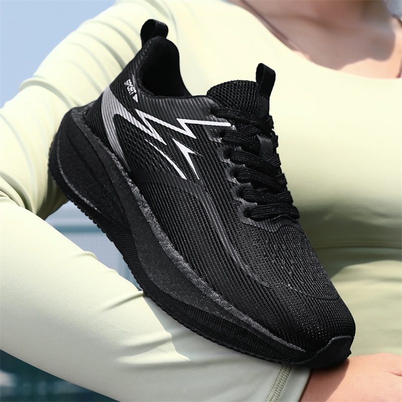 أحذية رياضية للرجال من ماراثون - مراجعة Breathable Mesh Athletic Shoes وسعره