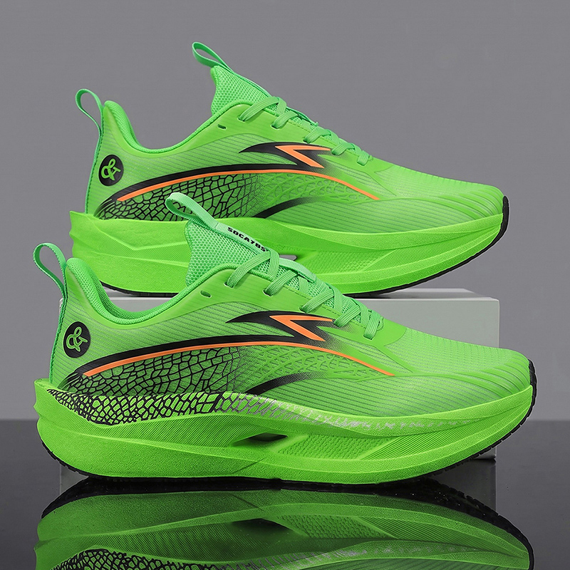 أحذية رياضية للجري بألواح كربو - مراجعة Carbon Plate Marathon Racing Shoes وسعره