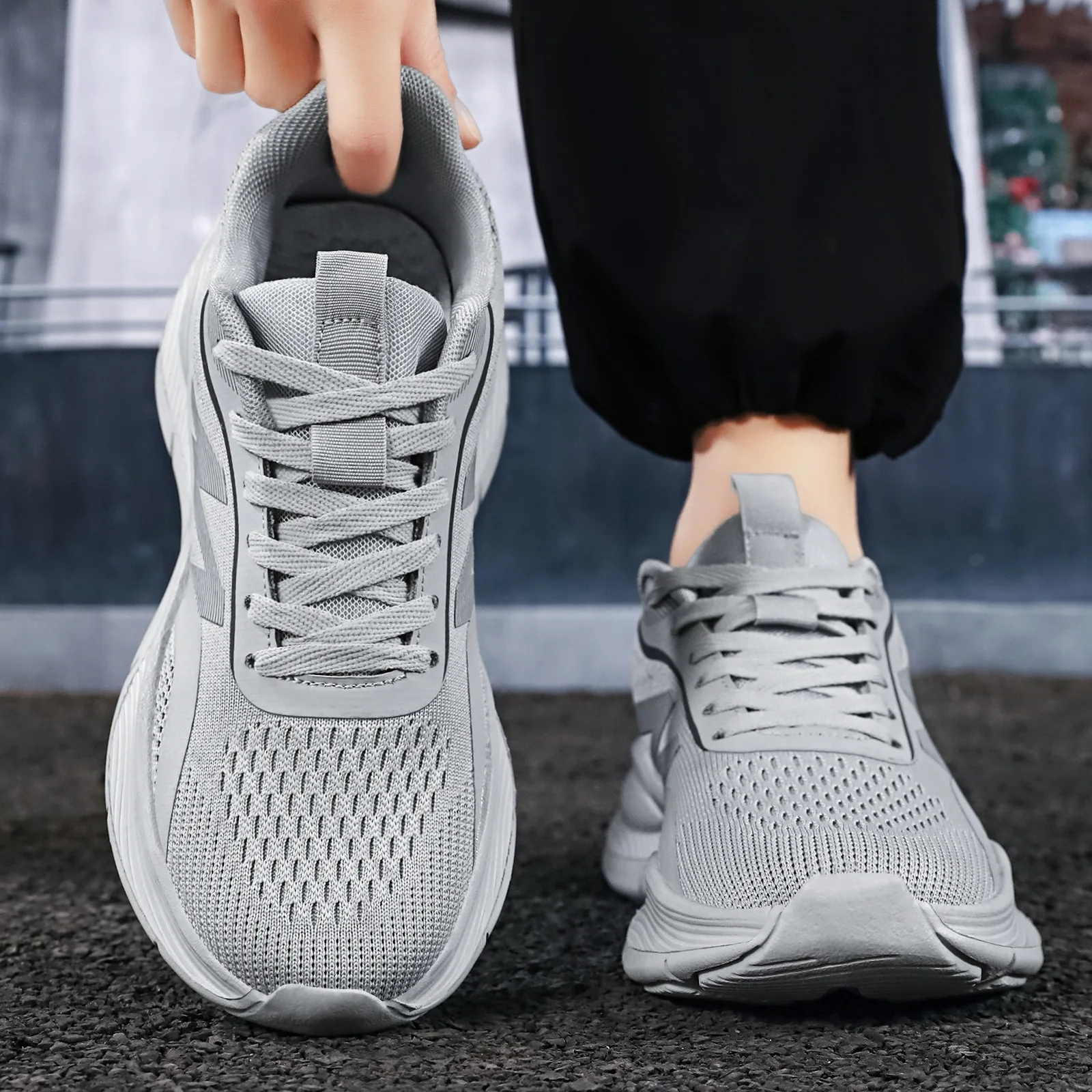 أحذية رياضية شبكية للرجال، خفي - مراجعة Shock Absorbing Gym Trainers وسعره